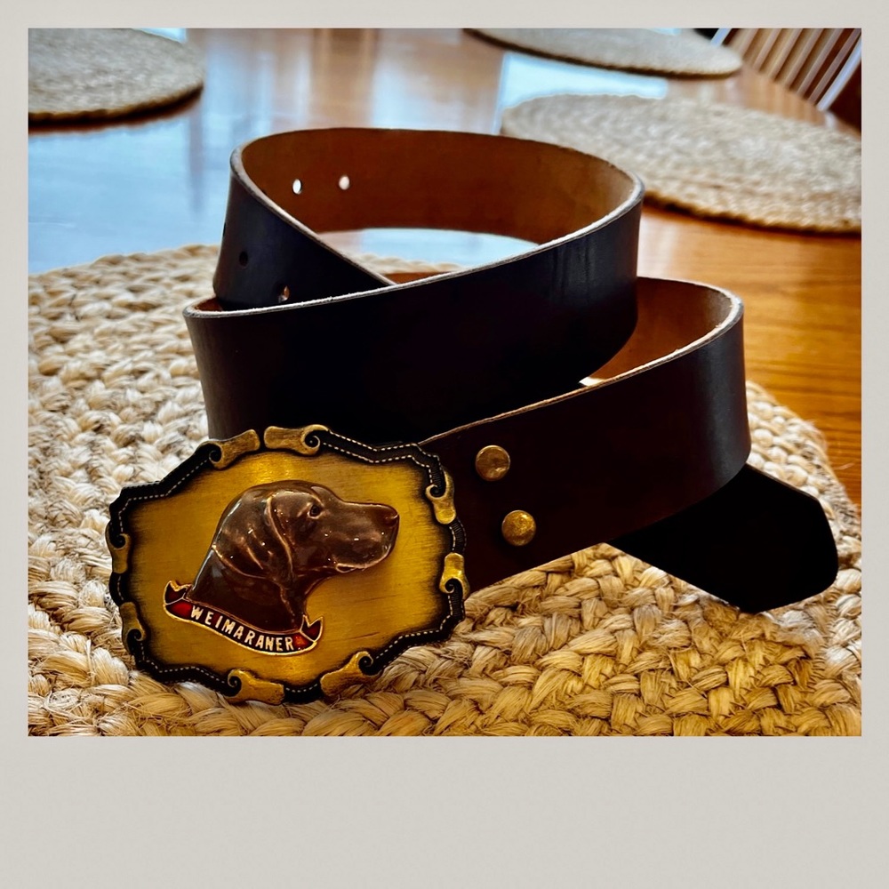 Large Weimaraner statement belt buckle - dimensional head scroll framed w belt